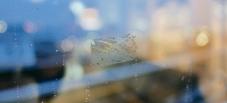 如何清除玻璃上的不干膠貼紙的殘留物 如何清除玻璃上的不干膠貼紙的殘留物